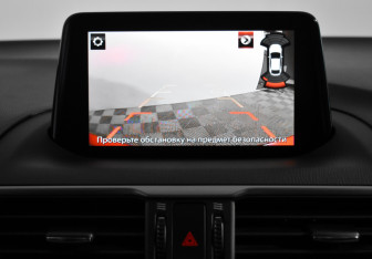 Подержанный автомобиль Mazda 3 Hatchback 2018 года (18 фото)