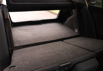 Подержанный автомобиль Volkswagen Golf Hatchback 2008 года (22 фото)