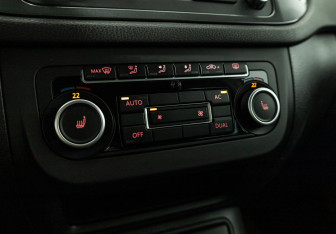 Подержанный автомобиль Volkswagen Tiguan 2012 года (16 фото)