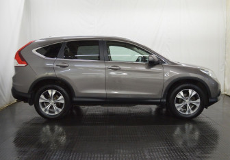Подержанный автомобиль Honda CR-V 2014 года (4 фото)