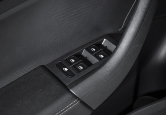 Подержанный автомобиль Skoda Rapid Liftback 2020 года (9 фото)