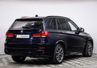 Подержанный автомобиль BMW X5 2013 года (5 фото)