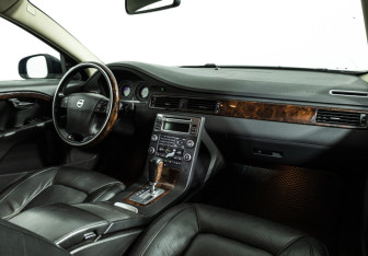 Подержанный автомобиль Volvo S80 2008 года (9 фото)