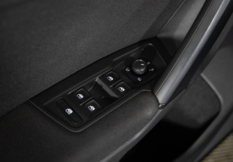 Подержанный автомобиль Volkswagen Tiguan 2020 года (22 фото)