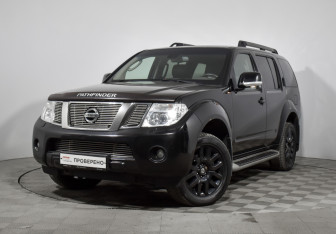Подержанный автомобиль Nissan Pathfinder 2012 года (1 фото)
