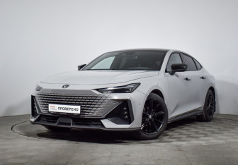 Подержанный автомобиль Changan UNI-V 2024 года (1 фото)