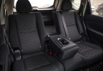 Подержанный автомобиль Nissan X-Trail 2018 года (27 фото)