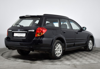 Подержанный автомобиль Subaru Outback Wagon 2004 года (5 фото)