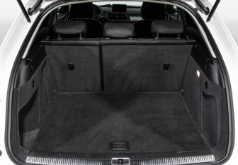 Подержанный автомобиль Audi Q3 2014 года (17 фото)