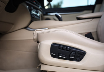 Подержанный автомобиль BMW X6 2017 года (28 фото)