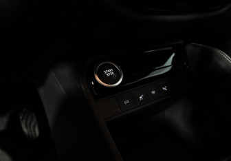 Подержанный автомобиль Renault Kaptur 2021 года (18 фото)