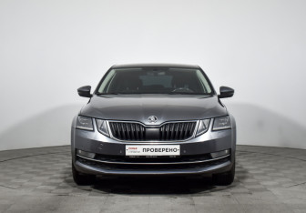 Подержанный автомобиль Skoda Octavia Liftback 2019 года (2 фото)