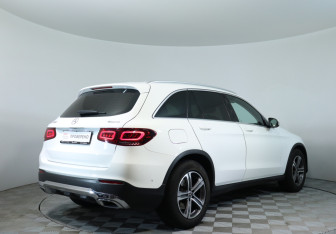 Подержанный автомобиль Mercedes-Benz GLC Coupe 2021 года (5 фото)
