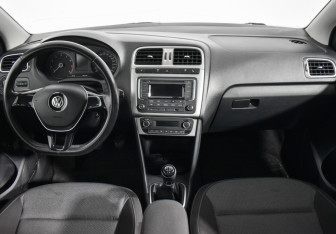 Подержанный автомобиль Volkswagen Polo Sedan 2018 года (13 фото)