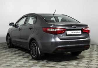 Подержанный автомобиль Kia Rio Sedan 2012 года (7 фото)