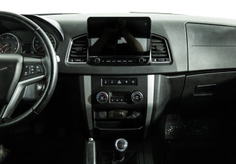 Подержанный автомобиль УАЗ Patriot 2018 года (14 фото)