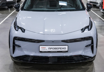 Подержанный автомобиль Zeekr X 2023 года (4 фото)