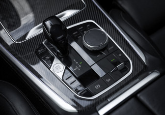 Подержанный автомобиль BMW X5 2020 года (23 фото)