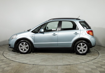 Подержанный автомобиль Suzuki SX4 Hatchback 2007 года (8 фото)