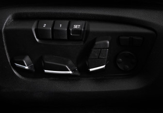 Подержанный автомобиль BMW X5 2016 года (36 фото)