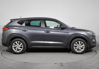 Подержанный автомобиль Hyundai Tucson 2019 года (4 фото)
