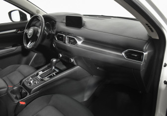 Подержанный автомобиль Mazda CX-5 2018 года (12 фото)