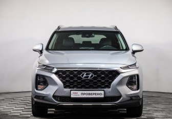 Подержанный автомобиль Hyundai Santa Fe 2019 года (2 фото)