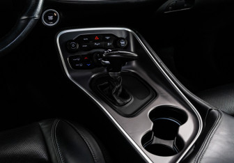 Подержанный автомобиль Dodge Challenger 2020 года (19 фото)