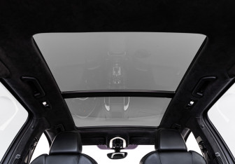 Подержанный автомобиль Porsche Cayenne 2013 года (31 фото)
