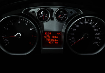 Подержанный автомобиль Ford Focus Hatchback 2008 года (17 фото)