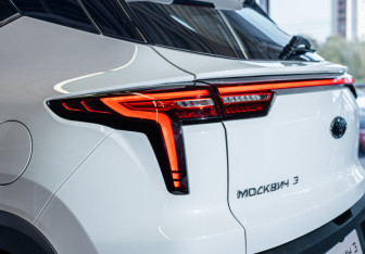 Новый Москвич 3 2024 (17 фото)