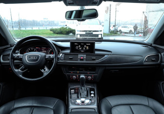 Подержанный автомобиль Audi A6 Sedan 2018 года (13 фото)