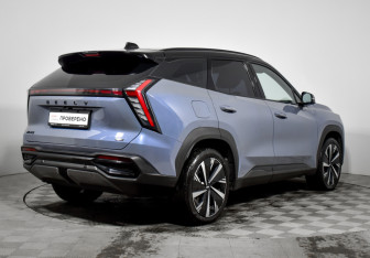 Подержанный автомобиль Geely Atlas 2024 года (5 фото)