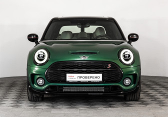 Подержанный автомобиль MINI Clubman Wagon 2019 года (2 фото)