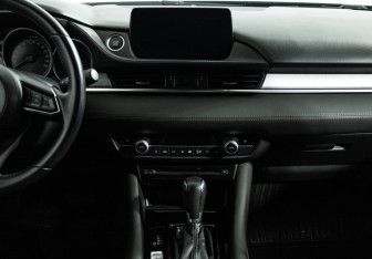 Подержанный автомобиль Mazda 6 Sedan 2020 года (13 фото)