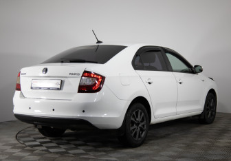 Подержанный автомобиль Skoda Rapid Liftback 2019 года (5 фото)