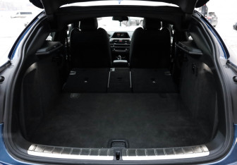 Подержанный автомобиль BMW X4 2018 года (36 фото)