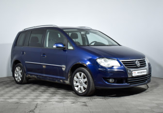 Подержанный автомобиль Volkswagen Touran 2007 года (3 фото)