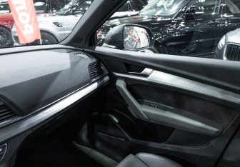 Подержанный автомобиль Audi Q5 2019 года (33 фото)