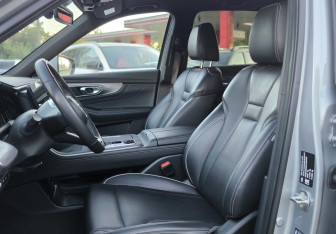 Подержанный автомобиль GAC GS8 2023 года (14 фото)