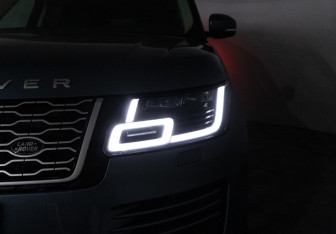 Подержанный автомобиль Land Rover Range Rover 2018 года (36 фото)