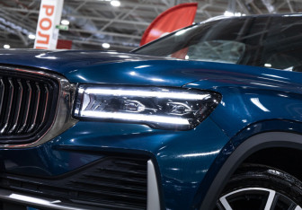 Подержанный автомобиль Geely Monjaro 2024 года (2 фото)