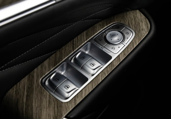 Подержанный автомобиль Tank 500 2023 года (25 фото)