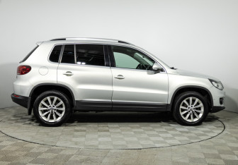Подержанный автомобиль Volkswagen Tiguan 2016 года (4 фото)
