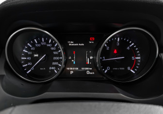 Подержанный автомобиль Land Rover Range Rover Evoque 2014 года (20 фото)