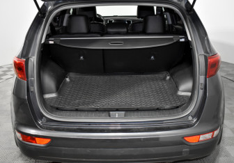 Подержанный автомобиль Kia Sportage 2018 года (18 фото)