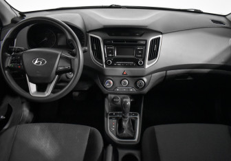 Подержанный автомобиль Hyundai Creta 2017 года (13 фото)