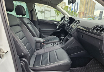 Подержанный автомобиль Volkswagen Tiguan 2017 года (12 фото)