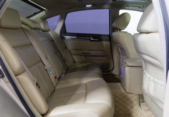 Подержанный автомобиль Infiniti M Sedan 2008 года (20 фото)