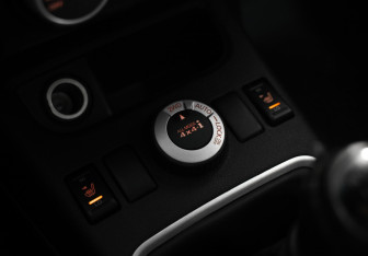 Подержанный автомобиль Nissan X-Trail 2008 года (15 фото)